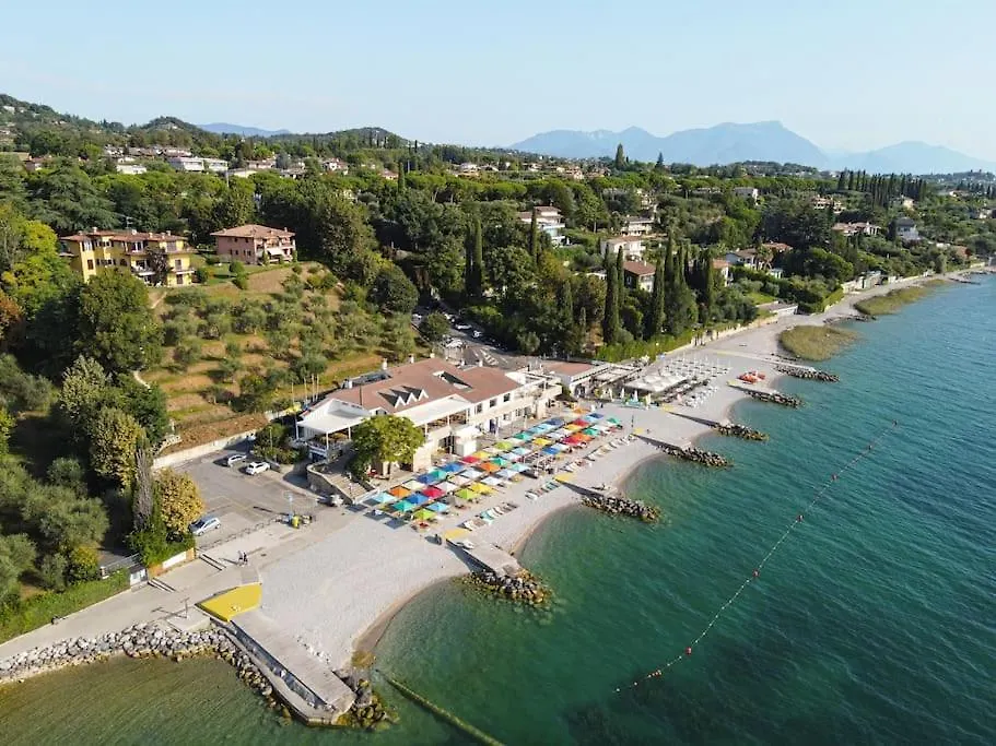 -Piscina E Parcheggio- Casa A Pochi Passi Dal Lago Padenghe sul Garda 0*,  Italy