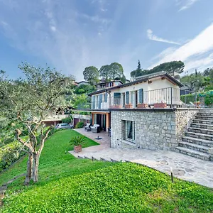 Pratello Villa